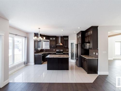 16231 138 St Nw, Edmonton, AB - Indoor Photo Showing Kitchen