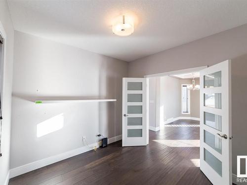 16231 138 St Nw, Edmonton, AB - Indoor Photo Showing Other Room