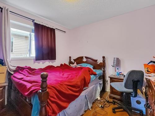 51 Durocher Street, St. Albert, AB - Indoor Photo Showing Bedroom