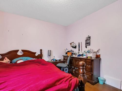 51 Durocher Street, St. Albert, AB - Indoor Photo Showing Bedroom