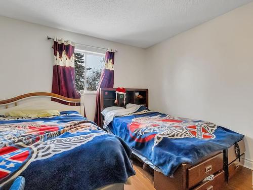 51 Durocher Street, St. Albert, AB - Indoor Photo Showing Bedroom