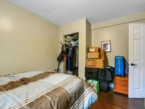 51 Durocher Street, St. Albert, AB - Indoor Photo Showing Bedroom