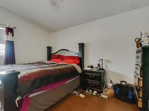 51 Durocher Street, St. Albert, AB - Indoor Photo Showing Bedroom