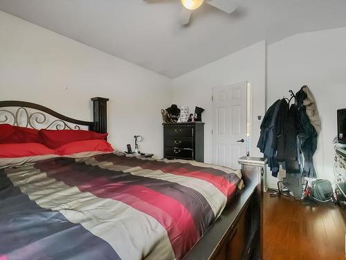 51 Durocher Street, St. Albert, AB - Indoor Photo Showing Bedroom