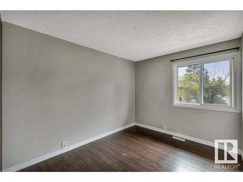 1626 37 Street, Edmonton, AB - Indoor Photo Showing Other Room