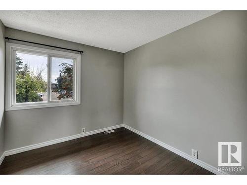 1626 37 Street, Edmonton, AB - Indoor Photo Showing Other Room