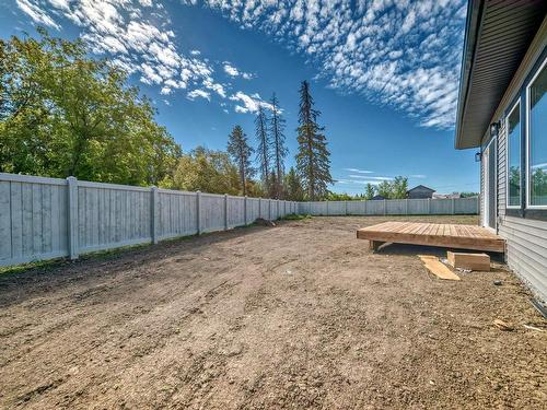 22 Meadowlink Point(E), Spruce Grove, AB - Outdoor