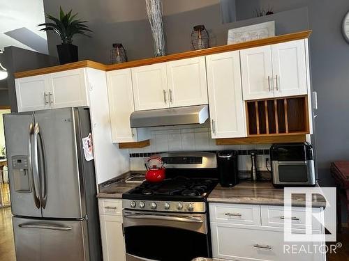 4428 56 Avenue, Lamont, AB - Indoor Photo Showing Kitchen