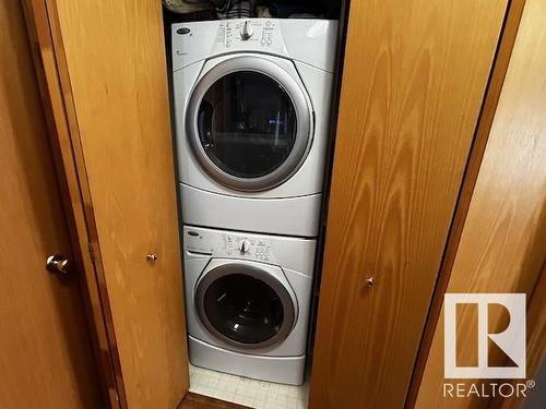 4428 56 Avenue, Lamont, AB - Indoor Photo Showing Laundry Room