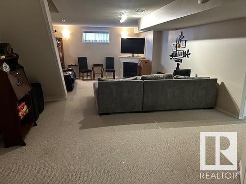 4428 56 Avenue, Lamont, AB - Indoor