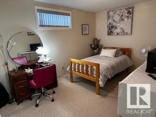 4428 56 Avenue, Lamont, AB - Indoor Photo Showing Bedroom