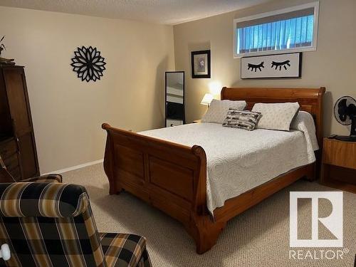 4428 56 Avenue, Lamont, AB - Indoor Photo Showing Bedroom