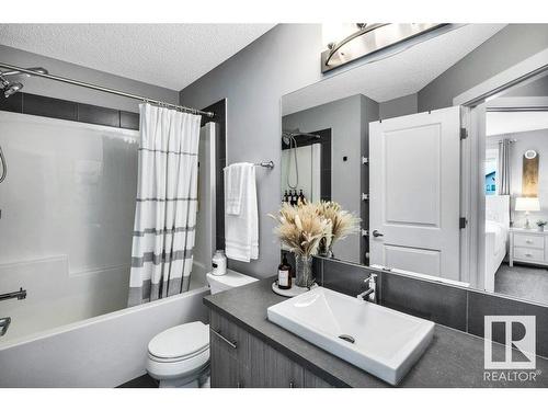 2114 24 Street, Edmonton, AB - Indoor Photo Showing Bathroom