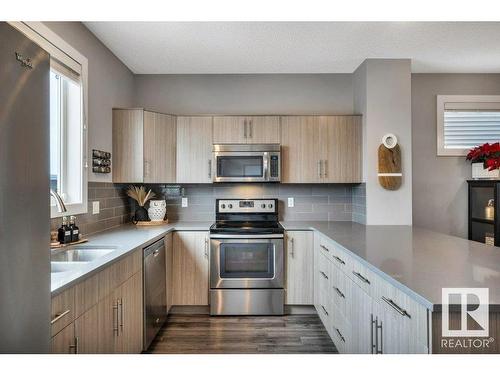 2114 24 Street, Edmonton, AB - Indoor Photo Showing Kitchen