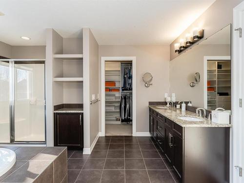 2307 Warry Court, Edmonton, AB - Indoor Photo Showing Bathroom