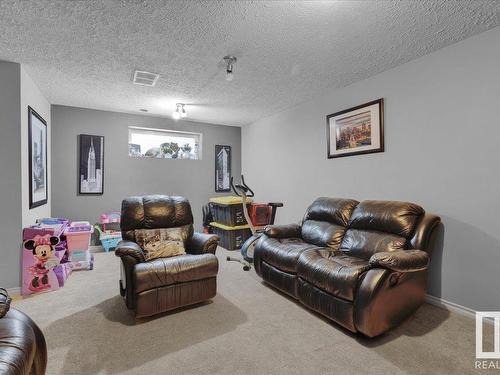 89 Keystone Crescent, Leduc, AB - Indoor Photo Showing Living Room