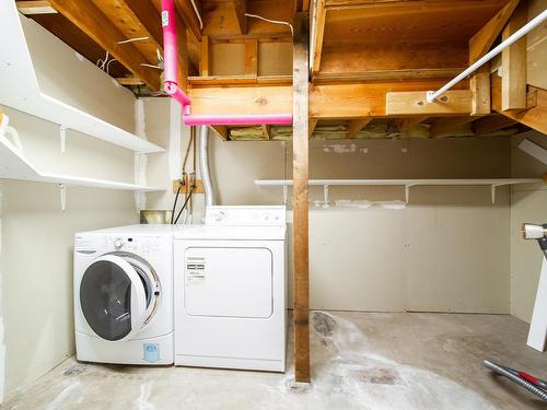 6416 17 Avenue, Edmonton, AB - Indoor Photo Showing Laundry Room