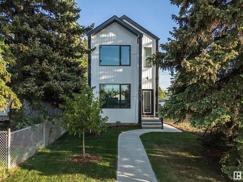 11345 111 Avenue, Edmonton, AB - Outdoor