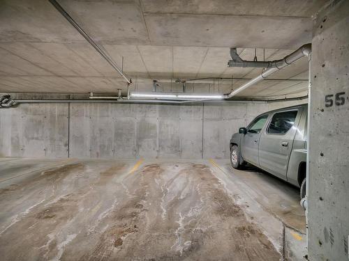 259 7805 71 Street, Edmonton, AB - Indoor Photo Showing Garage