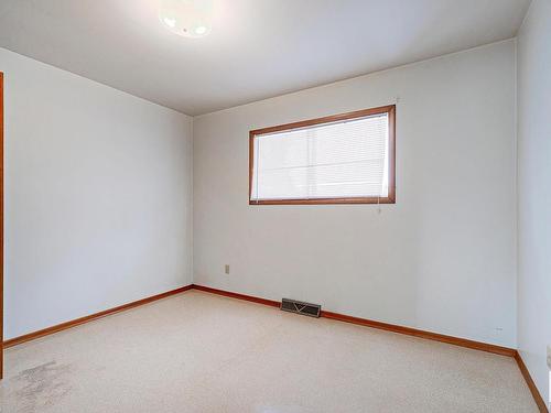 5110 57 Avenue, Leduc, AB - Indoor Photo Showing Other Room