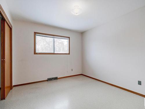 5110 57 Avenue, Leduc, AB - Indoor Photo Showing Other Room