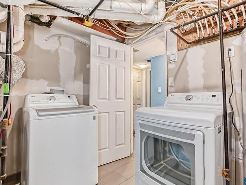 11916 91 Street, Edmonton, AB - Indoor Photo Showing Laundry Room