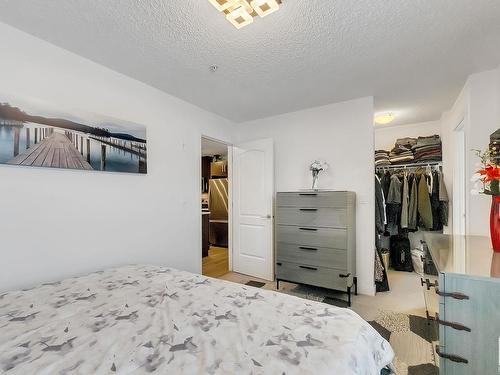 214 667 Watt Boulevard, Edmonton, AB - Indoor Photo Showing Bedroom