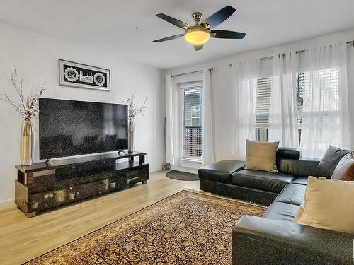 214 667 Watt Boulevard, Edmonton, AB - Indoor Photo Showing Living Room