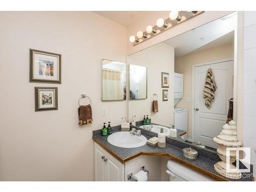 320 7511 171 Street, Edmonton, AB - Indoor Photo Showing Bathroom