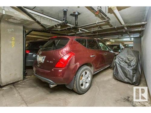 320 7511 171 Street, Edmonton, AB - Indoor Photo Showing Garage