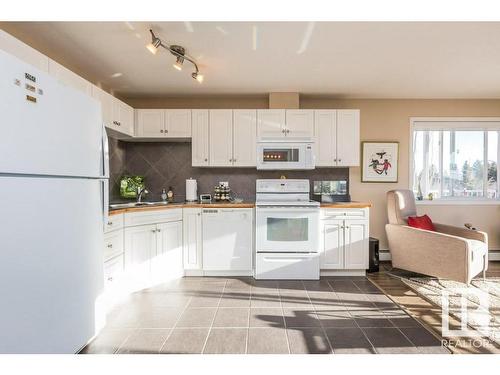 320 7511 171 Street, Edmonton, AB - Indoor Photo Showing Kitchen