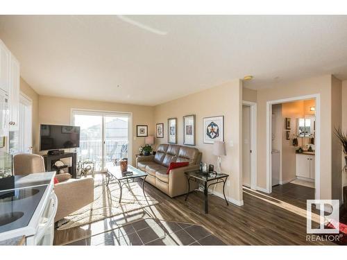 320 7511 171 Street, Edmonton, AB - Indoor Photo Showing Living Room