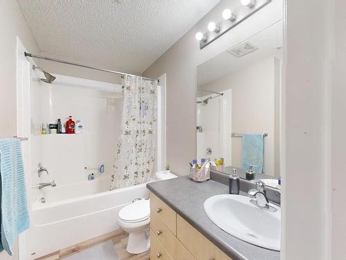 104 4407 23 Street Nw, Edmonton, AB - Indoor Photo Showing Bathroom