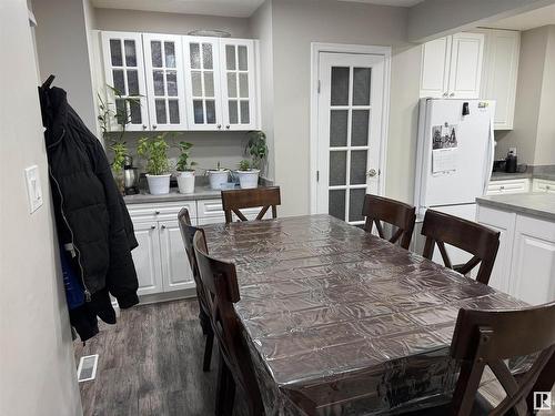 461 Dunluce Road, Edmonton, AB - Indoor Photo Showing Dining Room