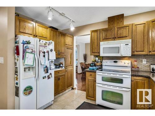 111 Parkview Drive, Wetaskiwin, AB - Indoor Photo Showing Kitchen