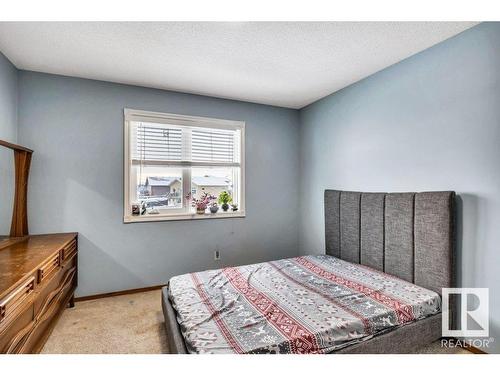 111 Parkview Drive, Wetaskiwin, AB - Indoor Photo Showing Bedroom