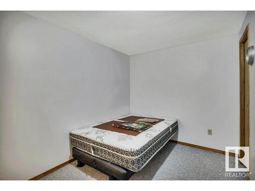 111 Parkview Drive, Wetaskiwin, AB - Indoor Photo Showing Bedroom