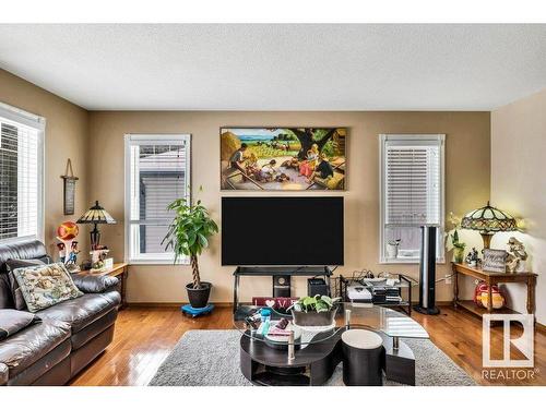 111 Parkview Drive, Wetaskiwin, AB - Indoor Photo Showing Living Room