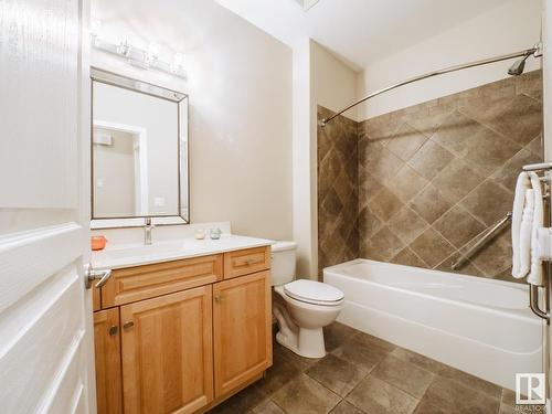 45 18343 Lessard Road, Edmonton, AB - Indoor Photo Showing Bathroom