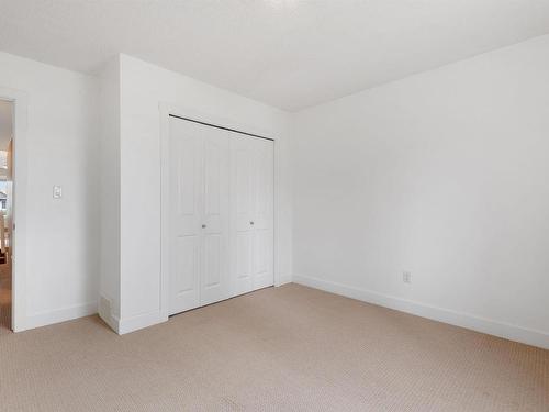 3231 Whitelaw Drive, Edmonton, AB - Indoor Photo Showing Other Room