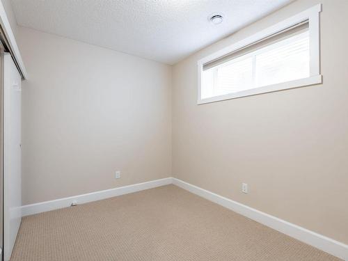 3231 Whitelaw Drive, Edmonton, AB - Indoor Photo Showing Other Room