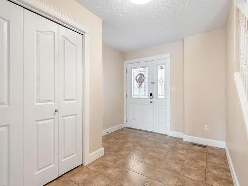 3231 Whitelaw Drive, Edmonton, AB - Indoor Photo Showing Other Room