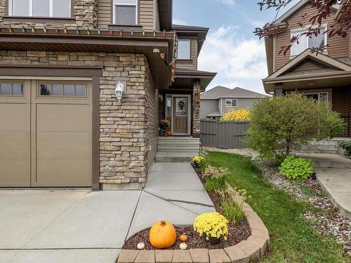 3231 Whitelaw Drive, Edmonton, AB - Outdoor With Facade