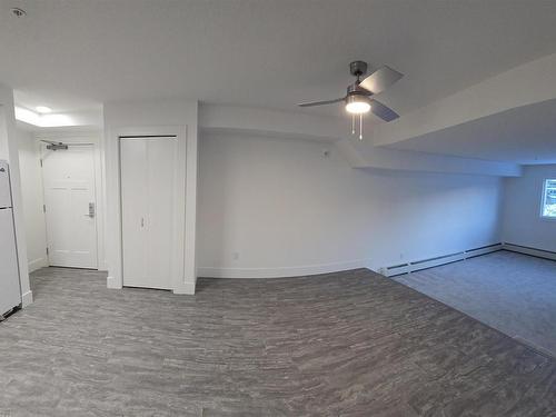 205 9504 182 Street, Edmonton, AB - Indoor Photo Showing Other Room