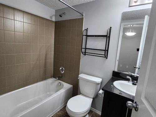 210 1080 Mcconachie Boulevard, Edmonton, AB - Indoor Photo Showing Bathroom