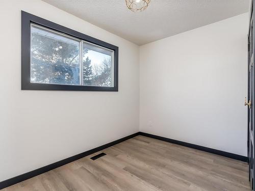 54 Westglen Crescent, Spruce Grove, AB - Indoor Photo Showing Other Room