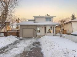 54 WESTGLEN Crescent  Spruce Grove, AB T7X 1V8