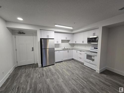 307 9504 182 Street, Edmonton, AB - Indoor Photo Showing Kitchen With Double Sink