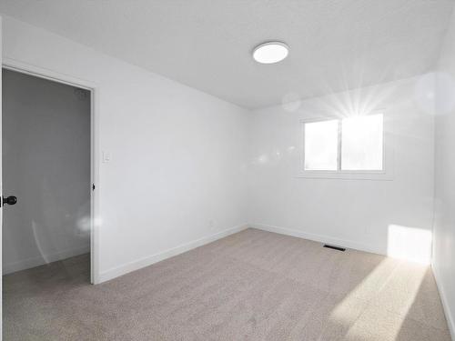 9C Twin Terrace, Edmonton, AB - Indoor Photo Showing Other Room