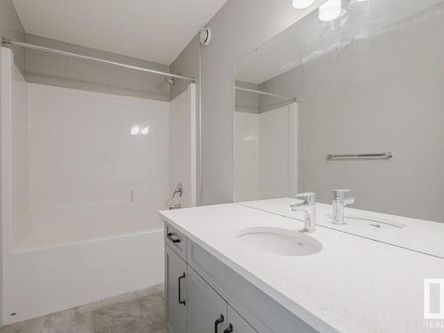 7127 52 Avenue, Beaumont, AB - Indoor Photo Showing Bathroom